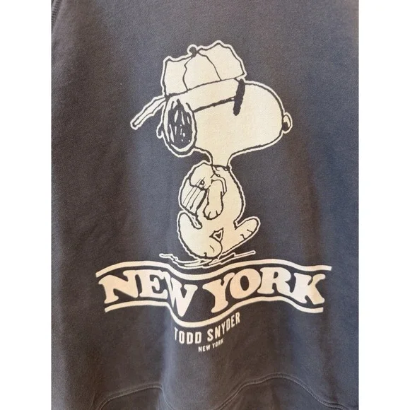 Todd Snyder x Peanuts Snoopy New York Sweatshirt Large Gray City Collection - Picture 2 of 4